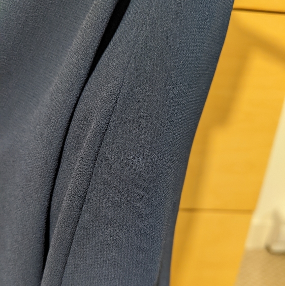 NWOT - XS - Aritzia - Wilfred - Greige Skirt - Navy Blue - Picture 13 of 13